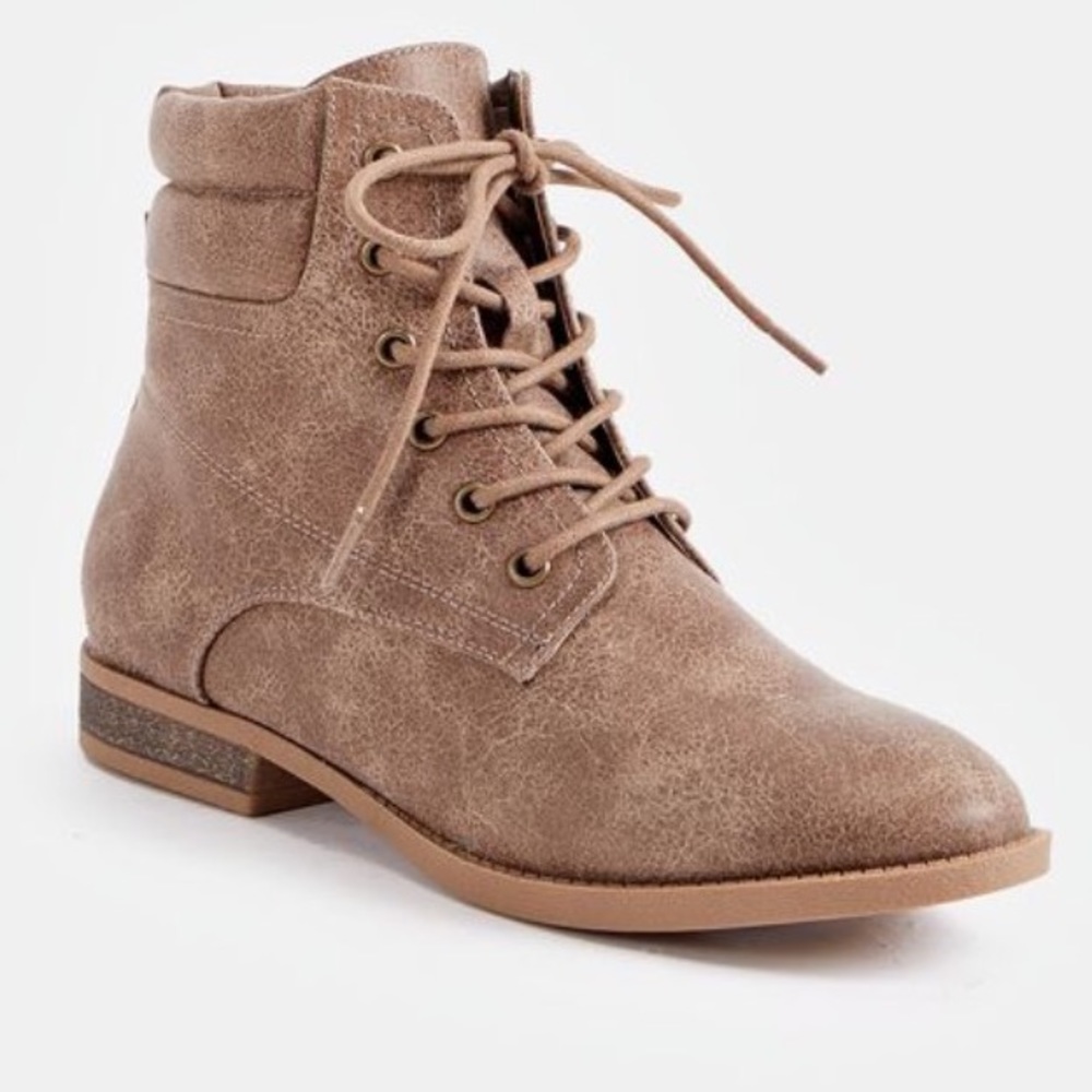 Ida Flat Boot from JustFab! Size 9 & Color: Taupe